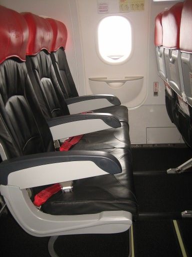 Air Asia Airbus A320–200, Hot Seat Sitzreihe