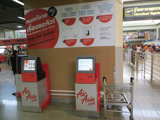 Air Asia Check In Automat Bangkok am Flughafen Don Mueang, DMK