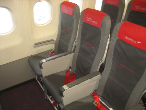 Austrian Airlines Airbus Industrie A321 Business Klasse