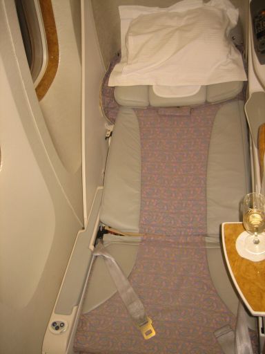 Emirates® Business Klasse, Boeing 777–300, Bett