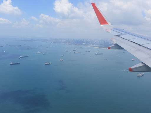 Jetstar Economy Klasse Sitz 20 A im Anflug Singapore