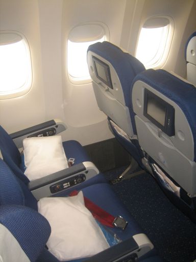 KLM Boeing 777–200 ER, Sitzplatzreihen Economy