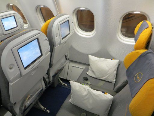 Lufthansa® Airbus A340–600 Economy Sitzplätze