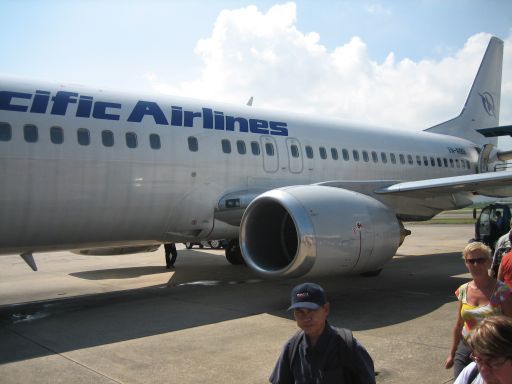 Pacific Airlines Boeing 737 auf einer Außenposition in Da Nang, Vietnam