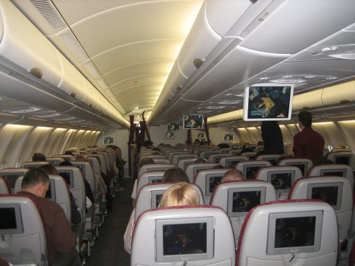 Qatar Airways Airbus A 330–300 Economy Kabine