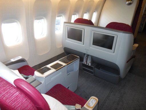 Qatar Airways Airbus A 330–200 Business Klasse Kabine Sitzabstände