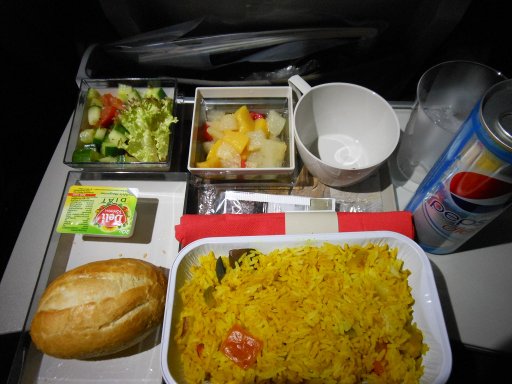 Royal Jordanian Airlines, low calorie Abendessen in der Economy Klasse