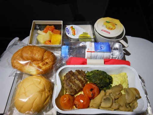 Royal Jordanian Airlines, low calorie Frühstück in der Economy Klasse