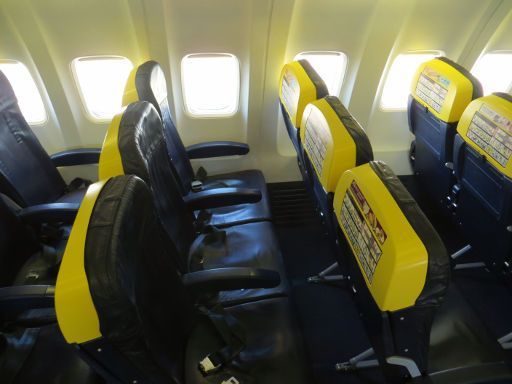 Ryanair Boeing 737–800 Sitzplatzabstand normale Sitzreihe