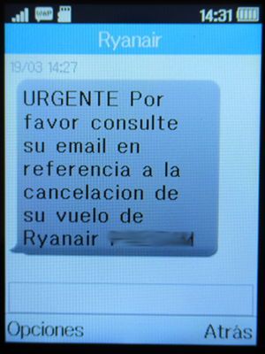 Ryanair, SMS auf einem Alcatel 2051X mit Hinweis auf Flugstornierung