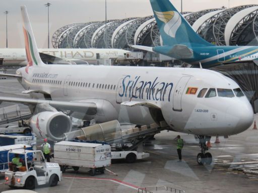 SriLankan Airlines, Airbus A321-200 auf dem Flughafen Bangkok BKK, Thailand im Januar 2016