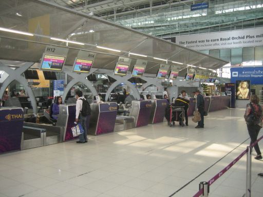 Thai Airways Check In Bangkok Thailand