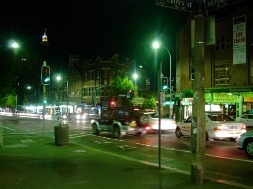 Nachts an der Oxford Street, Sydney, Australien