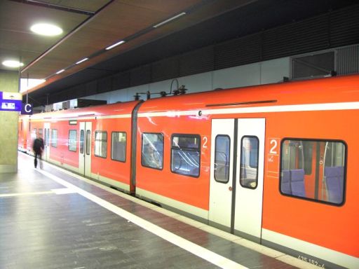 Deutsche Bahn S–Bahn Station Flughafen Langenhagen