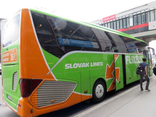 FlixBus, Österreich, FLIXBUS Slovak Lines an der Haltestelle Wien Erdberg Busterminal VIB