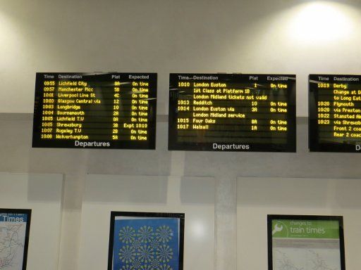 London Midland, Großbritannien, Anzeigetafel im Bahnhof Birmingham New Street