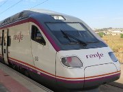 renfe, Spanien, RENFE S–490 Zug im Bahnhof Toledo