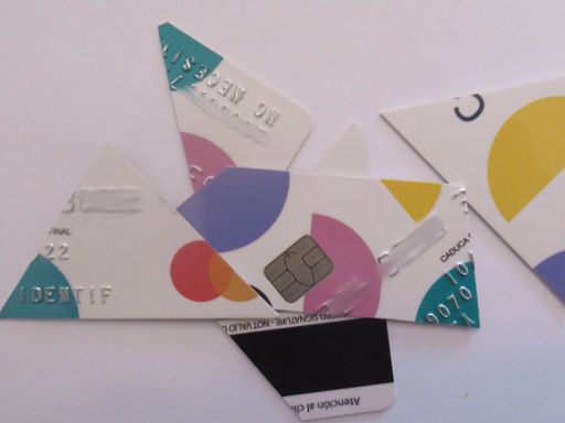 Correos prepago MasterCard® 2020, Karte im Juni 2022 zerschnitten