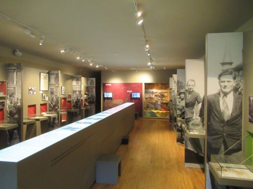 Hitler&rsquo;s Bunker 1940, Br&ucirc;ly-de-Pesche, Belgien, Ausstellung Widerstandsk&auml;mpfer