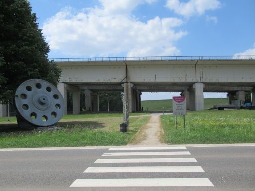 Schiffshebewerk Ronquières, Ronquières, Belgien, Zugang zum ehemaligen Besucherzentrum