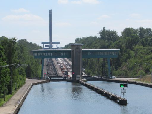Schiffshebewerk Ronquières, Ronquières, Belgien, Ansicht von der Brücke N 533 Rue du Chenu