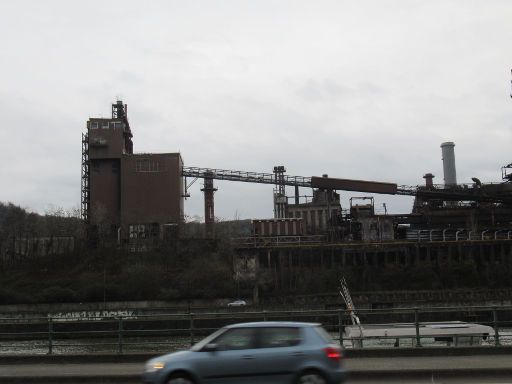 Cockerill Sambre, Groupe Arcelor, Site D’Ougrée, Ougrée, Belgien, Ansicht von nördlichen Ufer Maas