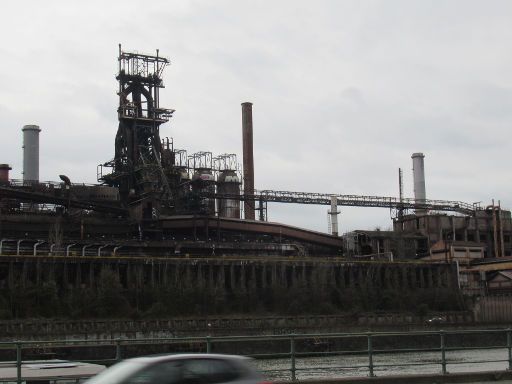 Cockerill Sambre, Groupe Arcelor, Site D’Ougrée, Ougrée, Belgien, Ansicht von nördlichen Ufer Maas