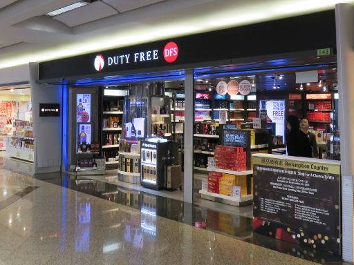 Hong Kong, China, Flughafen HKG Airport, DFS Duty Free Geschäft mit Tabakwaren und Alkohol