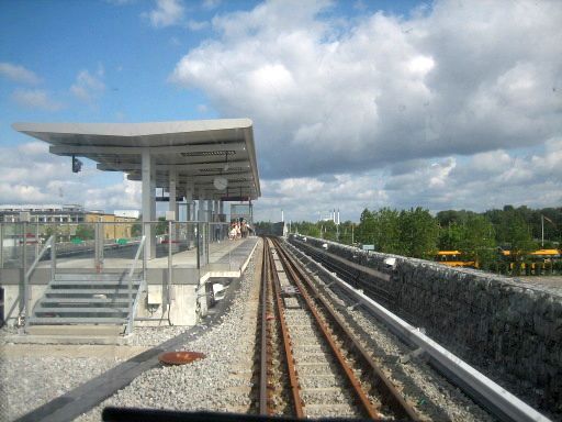 Kopenhagen, Dänemark, Copenhagen Metro, Bahnsteig auf der oberirdischen Strecke ohne Sicherungstüren