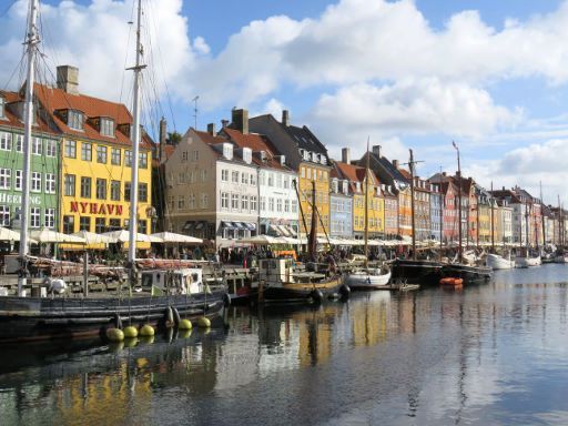 Kopenhagen, Dänemark, Nyhavn, Aussicht von der Brücke Richtung Osten