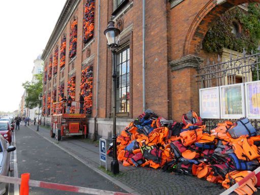 Kopenhagen, Dänemark, Nyhavn, Abbau der Installation von Al Weiwei am 03.10.2017