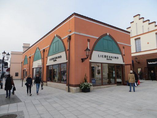 Berlin Designer Outlet™ McArthurGlen, Berlin, Deutschland, Liebeskind Berlin