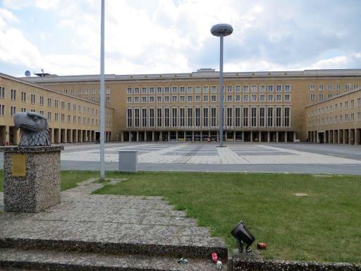 Berlin Deutschland, Flughafen Tempelhof, Außenansicht Zentralflughafen Hauptgebäude