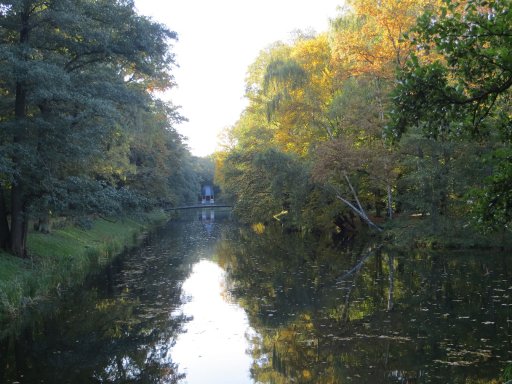 Berlin, Deutschland, Herbstwetter, Volkspark Jungfernheide, Kanal im Oktober 2013