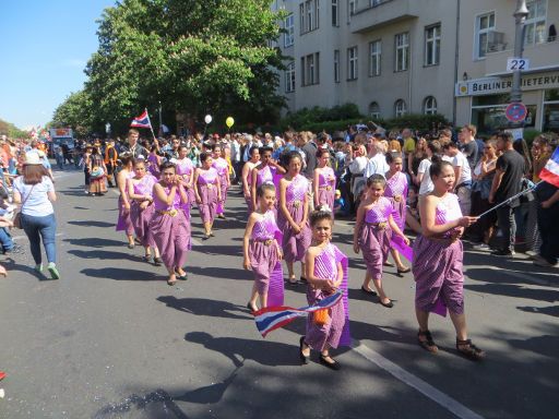 Berlin Deutschland, Karneval der Kulturen 2015, Straßenumzug Thai Smile