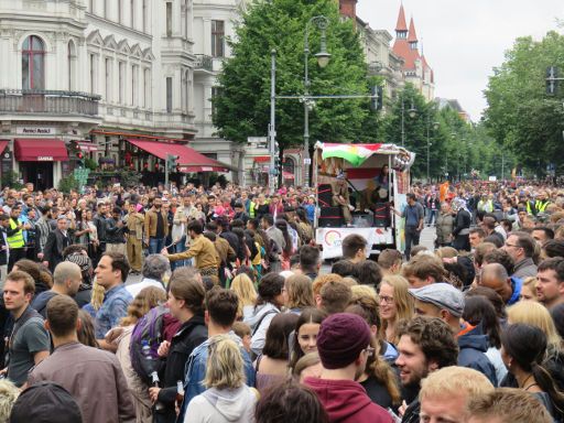 Berlin Deutschland, Karneval der Kulturen 2017, Kurdistan Kultur– und Hilfsverein e.V.