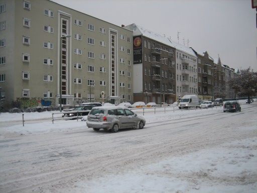 Berlin, Deutschland, Winterwetter, Auto