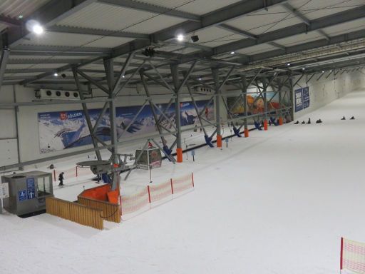 Snow Dome, Bispingen, Deutschland, Blick auf die Piste für Anfänger