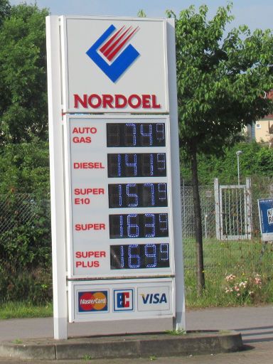 LPG, Autogas Tankstellen, Deutschland, Nordoel Tankstelle, Lindemannallee 25, 30173 Hannover im Juli 2021