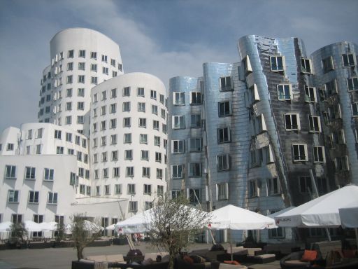 Düsseldorf, Deutschland, Medienhafen Gehry Häuser