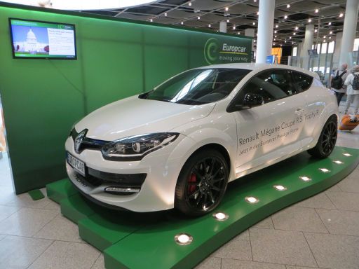 Düsseldorf, Deutschland, Flughafen DUS Airport, Europcar Werbung Mietwagen im Juni 2015