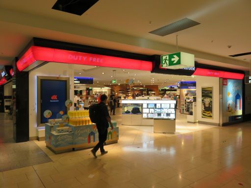 Frankfurt am Main, Deutschland, Flughafen FRA, Heinemann Duty Free und Travel Value im Terminal 1