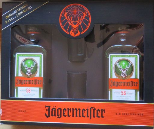 Frankfurt am Main, Deutschland, Flughafen FRA, Jägermeister Travellers Exclusive mit zwei Schnappsgläsern