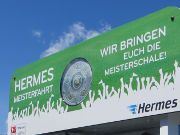 Frankfurt am Main Deutschland, Hermes Meisterschale Fußball Bundesliga 2015, Hessen Center Frankfurt Parkplatz
