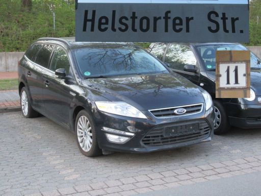 Abgestelle Schrottfahrzeuge, PKW, Abfall, Hannover, Deutschland, Ford Mondeo Kombi in der Helstorferstra&szlig;e 11, 30625 Hannover im April 2026