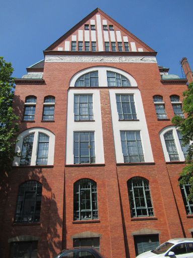 Bürobedarfhersteller Pelikan, Hannover, Deutschland, Fassade mit hohen Fenstern