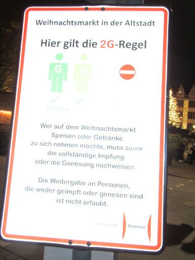 Corona Verordnung 2021, Hannover, Deutschland, Weihnachtsmarkt in der Altstadt 2 G Regel