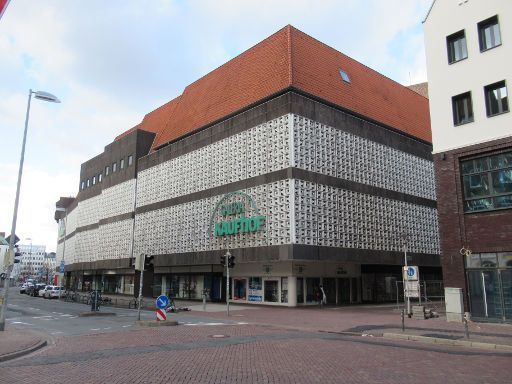 Einkaufen, Hannover, Deutschland, GALERIA Kaufhof Filiale an der Marktkirche Außenansicht im April 2022, Schließung Ende Januar 2023