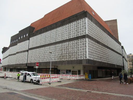 Einkaufen, Hannover, Deutschland, GALERIA Kaufhof Filiale Ansicht Schmiedestraße geschlossen März 2023