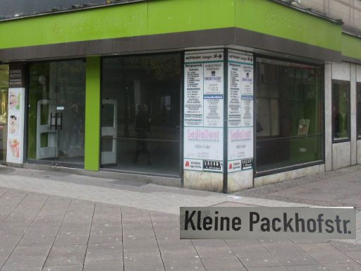 Einkaufen, Hannover, Deutschland, Yves Rocher in der Georgstraße 16, 30159 Hannover im Oktober 2023